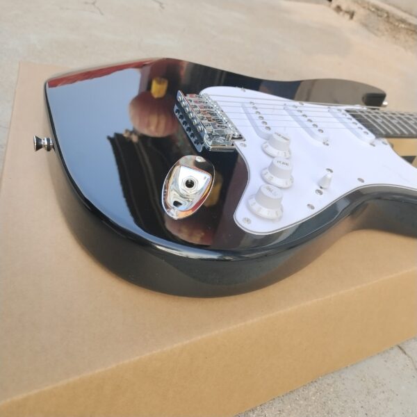 Six String Black Electric Guitar - Image 4