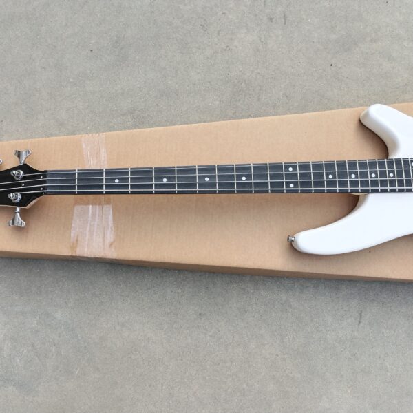 Electric guitar with Guitar Bag - Image 3