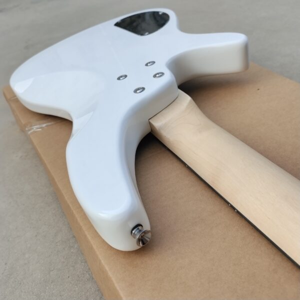 Electric guitar with Guitar Bag - Image 7