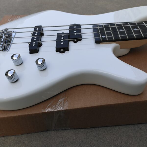 Electric guitar with Guitar Bag - Image 4